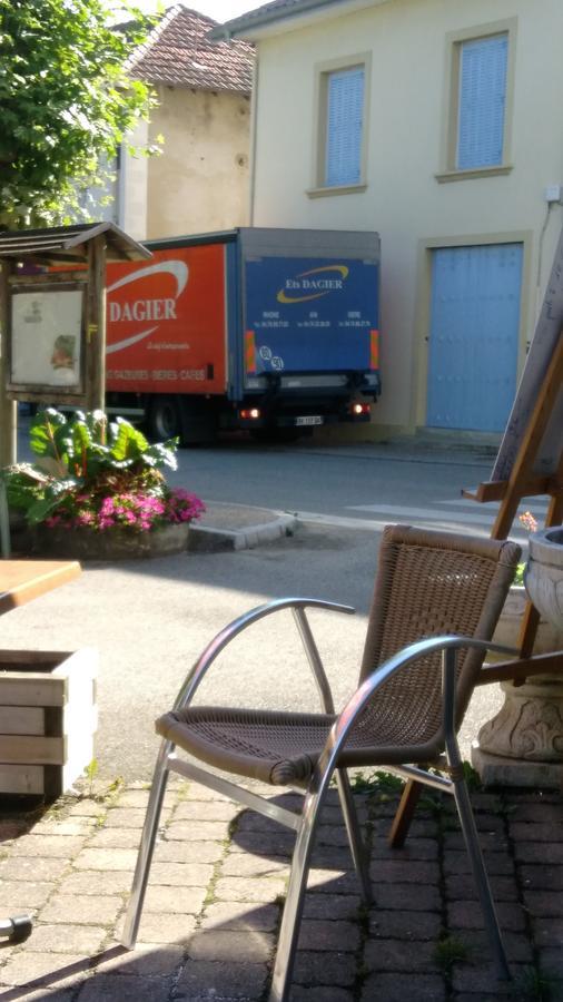 Le Pic Boeuf Manthes Exterior foto
