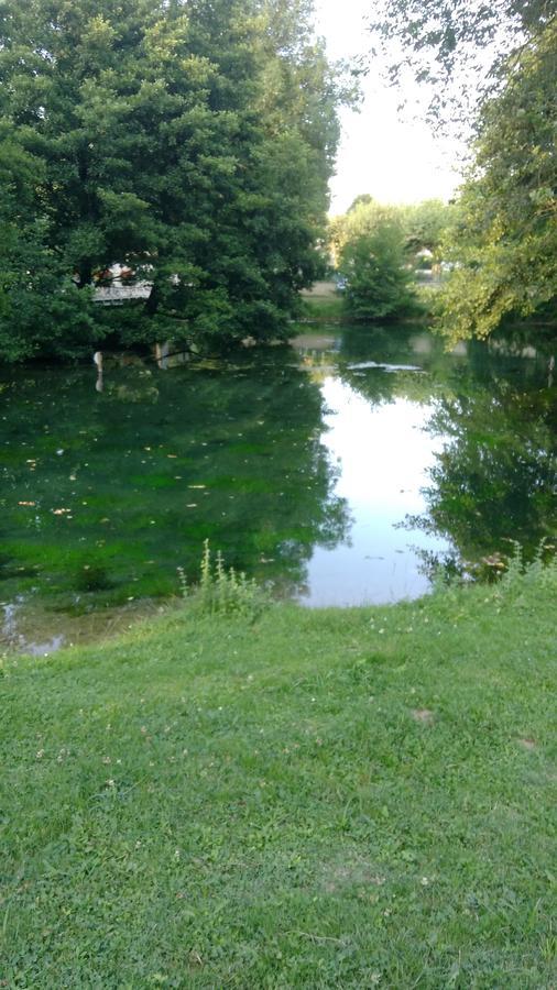 Le Pic Boeuf Manthes Exterior foto